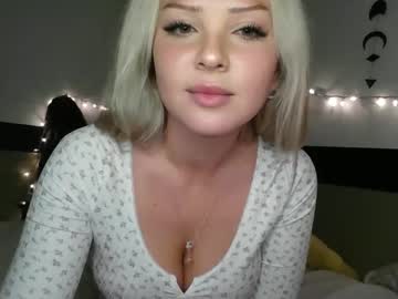 girl
        bbyk888ee cam image #5395963