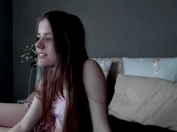 girl
        ellis_frisk cam image #2106034