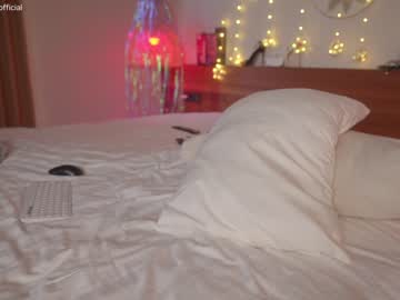 girl
        emilia98xxx cam image #3382355