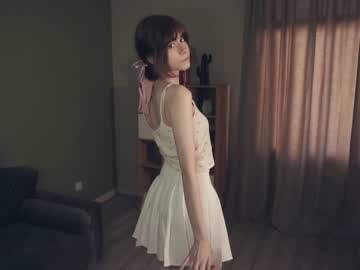 girl
        meghanash cam image #4030101