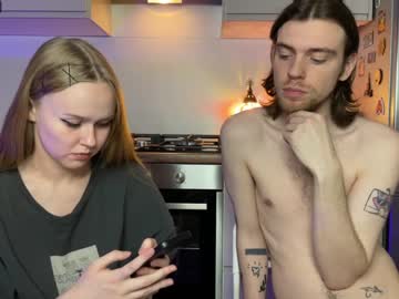 couple
        babyytonight cam image #2899038