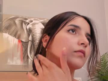 girl
        raychell_black cam image #6765001