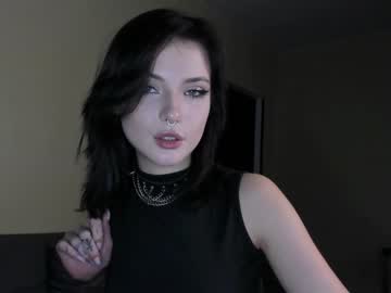 girl
        adelina____ cam image #2840781
