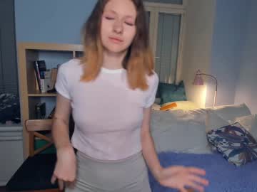 girl Cam Girls Get Busy With Their Dildos With No Shame with queue_queen