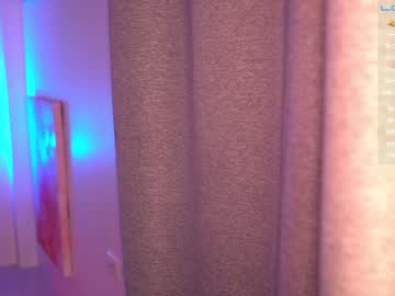girl
        sweetkira555 cam image #500235