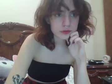 girl
        kitsunebby cam image #1281557
