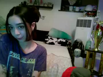 girl
        cherrychapsticc cam image #3179549