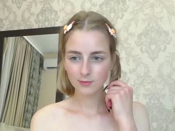 girl
        sherryl_flame cam image #1836647