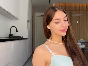 girl
        cuteelsa_ cam image #6061443