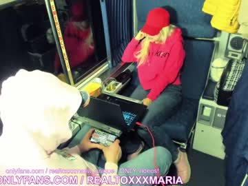 couple
        realtoxxxmaria cam image #761475