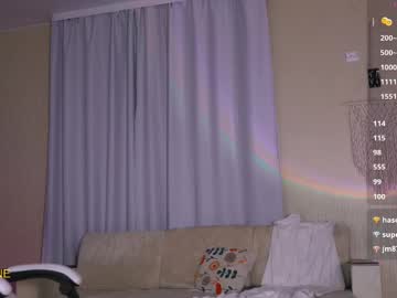 girl
        sweetkira555 cam image #6172029
