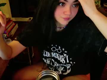girl
        annatigarr cam image #4178275