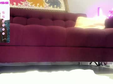 girl
        lucie_beltran cam image #1197825