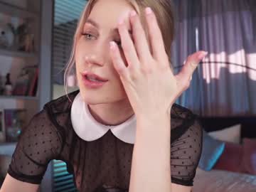 girl
        _icecrystal cam image #4685024