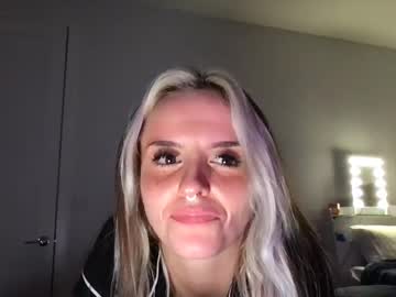 girl Cam Girls Get Busy With Their Dildos With No Shame with chandraxo