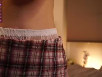 girl
        lizbethburks cam image #6736485