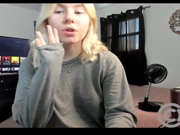 girl
        justababyangel cam image #4498359