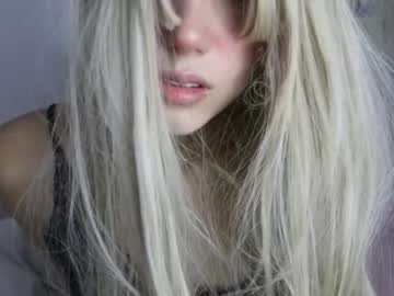 girl
        wendy_daniela cam image #816595