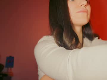 girl
        bambi______ cam image #6036907