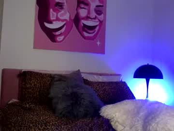 girl
        tastytilly cam image #1644842