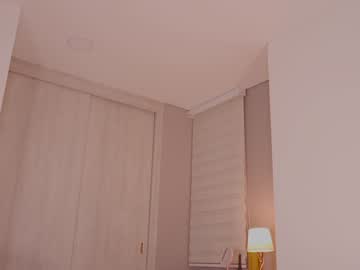 girl
        _lasuescun cam image #6421888