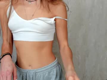 girl
        foxy_jennifer cam image #2739917