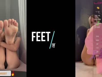 girl
        blush_mikki cam image #1784910