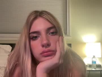 girl Cam Girls Get Busy With Their Dildos With No Shame with alliesutton