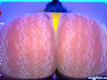 girl
        oxlemon cam image #6867445