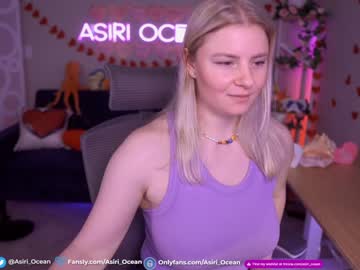 girl
        asiri_ocean cam image #3500184