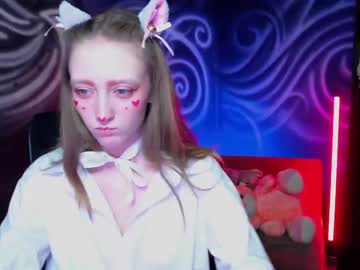 girl
        sarahyummi cam image #3464610