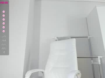 girl
        hee_jin cam image #1215606