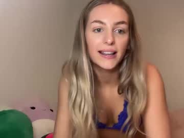 girl
        summerlovingg cam image #4435896