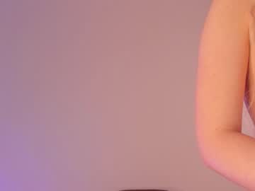 girl
        yolandabertha cam image #612294