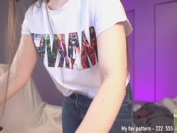 girl
        alice_kosmos cam image #3707014
