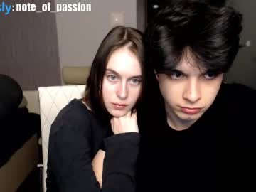 couple
        note_of_passion cam image #629401