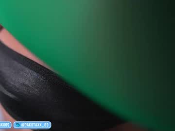 girl
        dakota_leex cam image #6364475