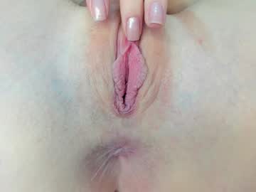 girl
        kitty__sophie cam image #5234598