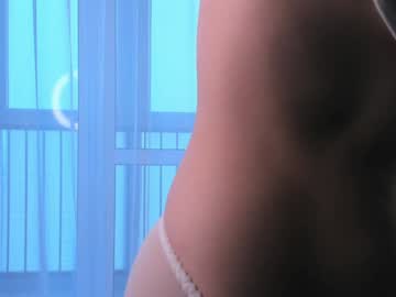 girl
        brightt_star cam image #5789751