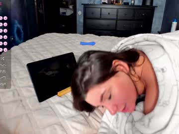 girl
        sweetteets24 cam image #6600208