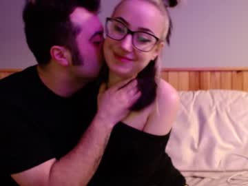 couple
        zoeee_black cam image #725342