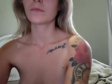 girl
        riahhmariee cam image #2387542