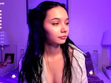 girl
        riskyproject cam image #322519