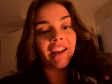 girl
        mia_m_xox cam image #4849754