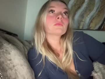 girl
        kinkychantelle98 cam image #3193953