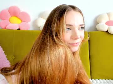 girl
        thisisamelia cam image #4577700