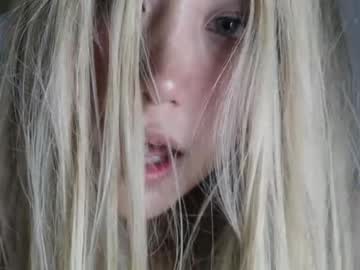 girl
        wendy_daniela cam image #3839897