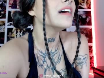 girl
        ravenseven7 cam image #4517651
