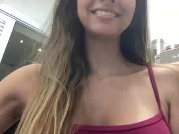 girl
        mayahepburn cam image #2979932
