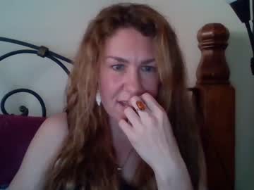 girl
        mumnextdoor cam image #2823070
